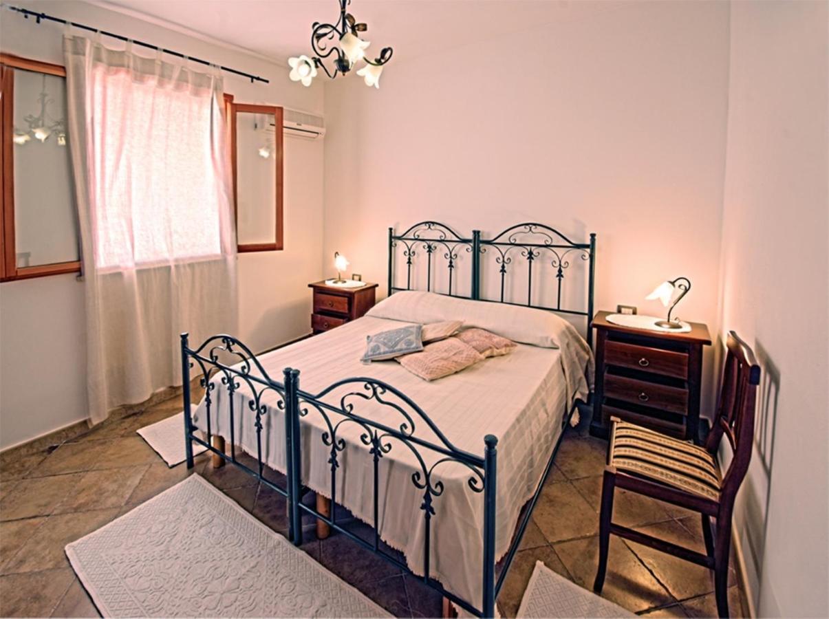 Agriturismo Sa Suerera 오이메도 객실 사진